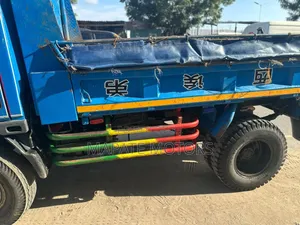 Mitsubishi Canter 1998 Blue