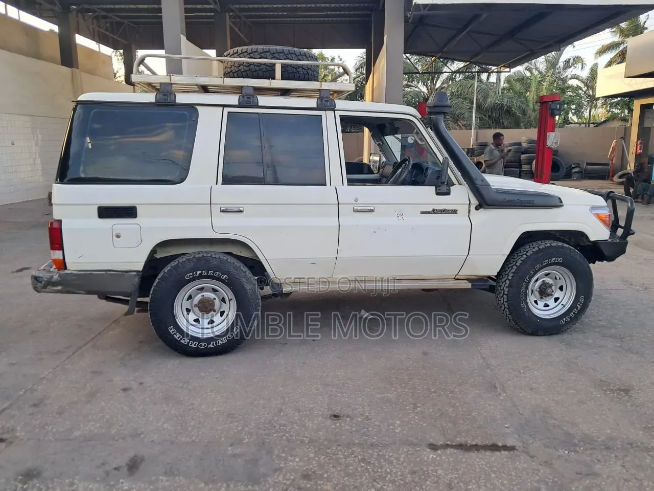 Toyota Land Cruiser 2013 White