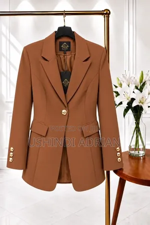 PREMIUM LADIES COATSMakoti Ya KikeSize: M–3XL
