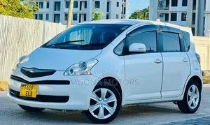 Toyota Ractis 2006 White