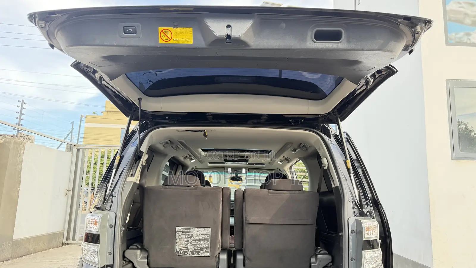 Toyota Vellfire V 2.4 FWD 7-Seater 2009 Black