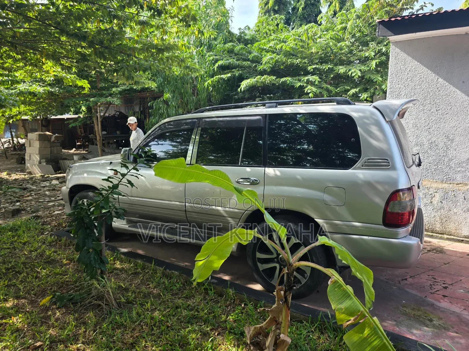 Toyota Land Cruiser Prado 2000 Ivory