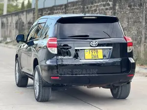 Toyota Vanguard 2010 Black