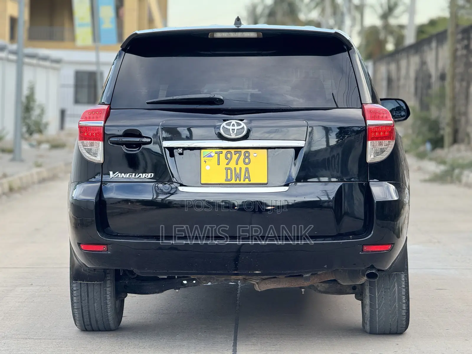 Toyota Vanguard 2010 Black