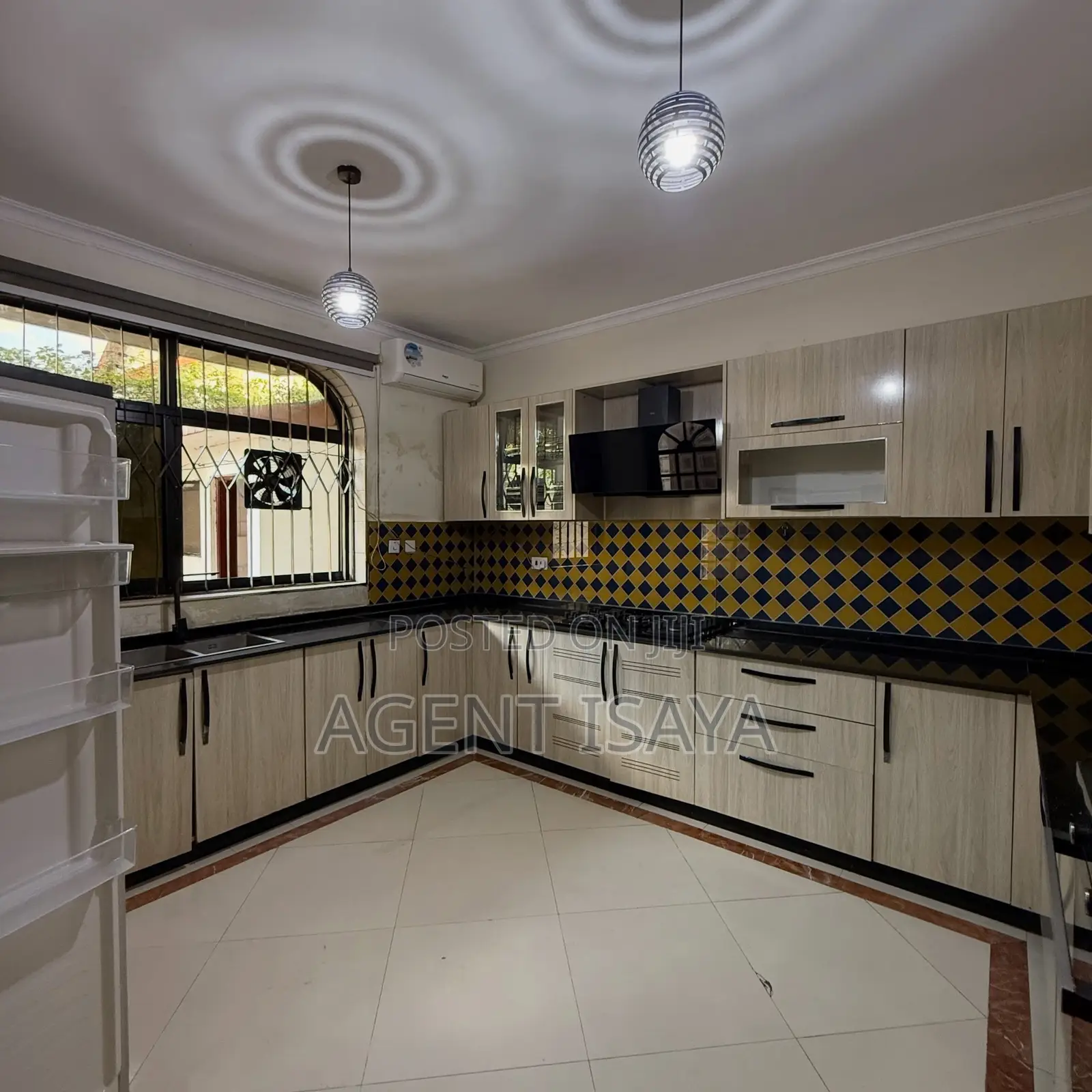 Furnished 3bdrm Apartment in Ada Estate for rent