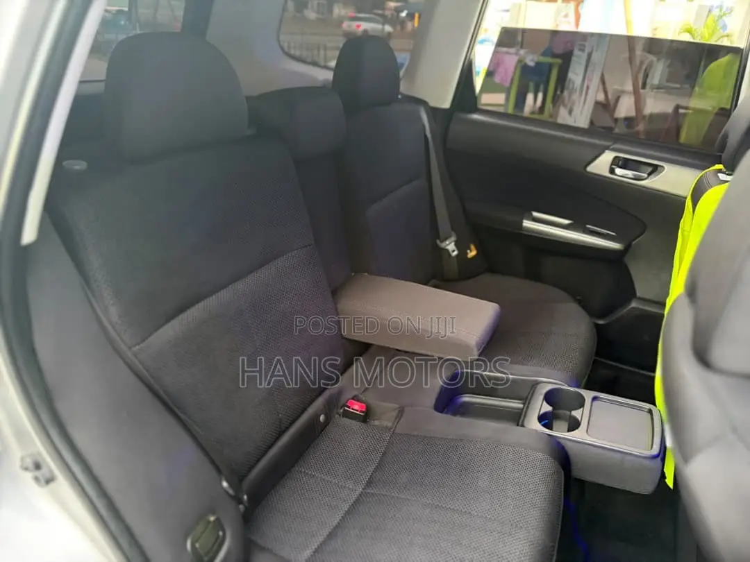 Subaru Forester 2011 Gray