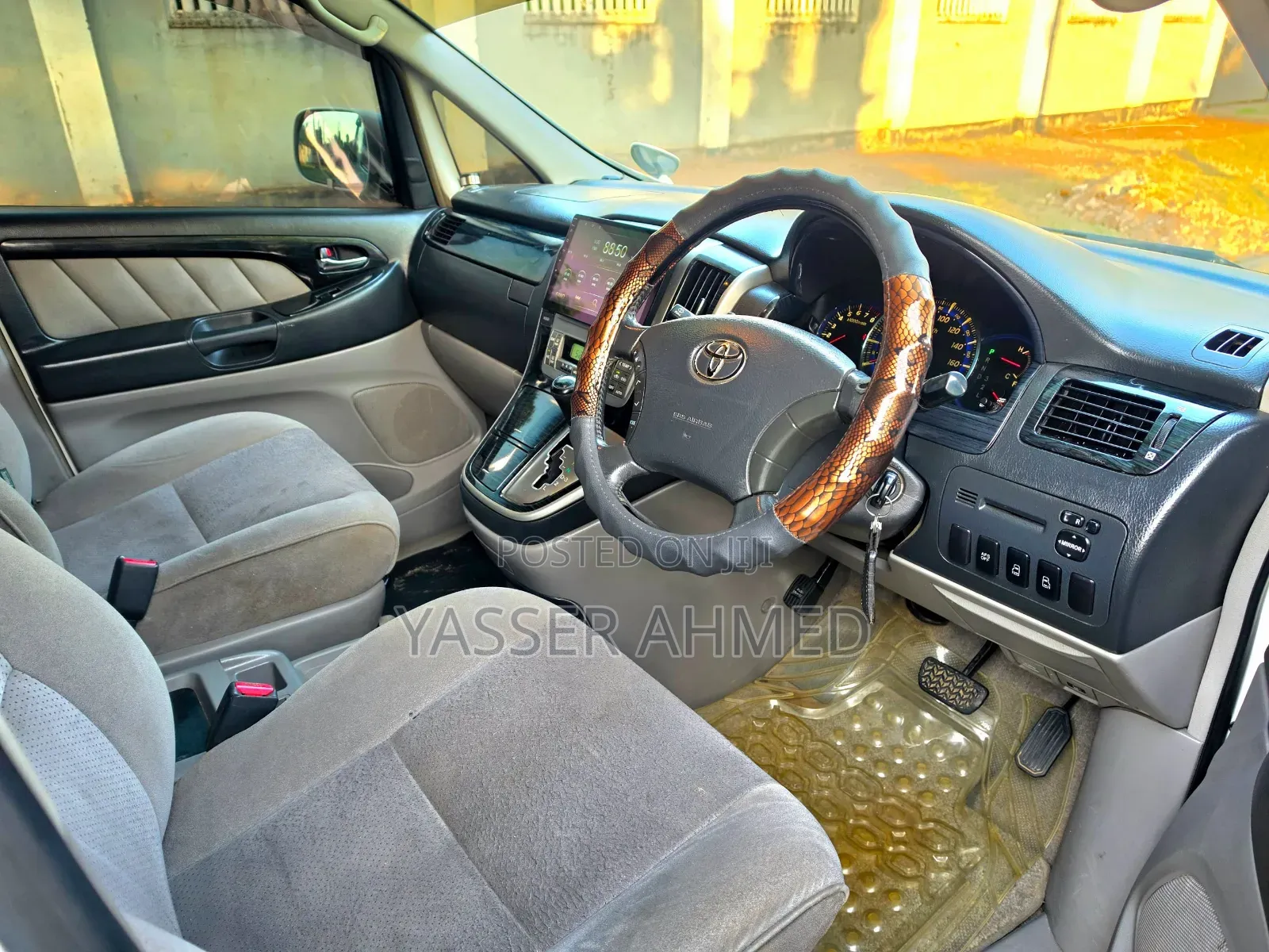 Toyota Alphard 2007 White