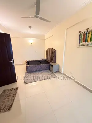 Furnished 4bdrm Apartment in Upanga West for sale