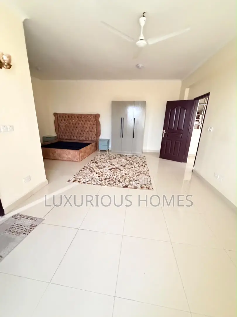 Furnished 4bdrm Apartment in Upanga West for sale