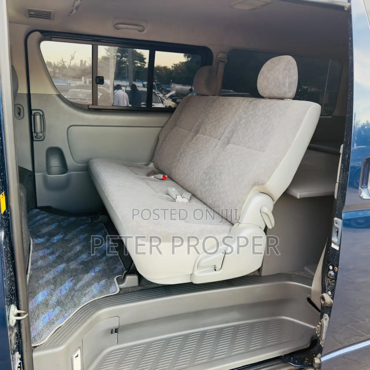 Toyota HiAce 2005 Blue
