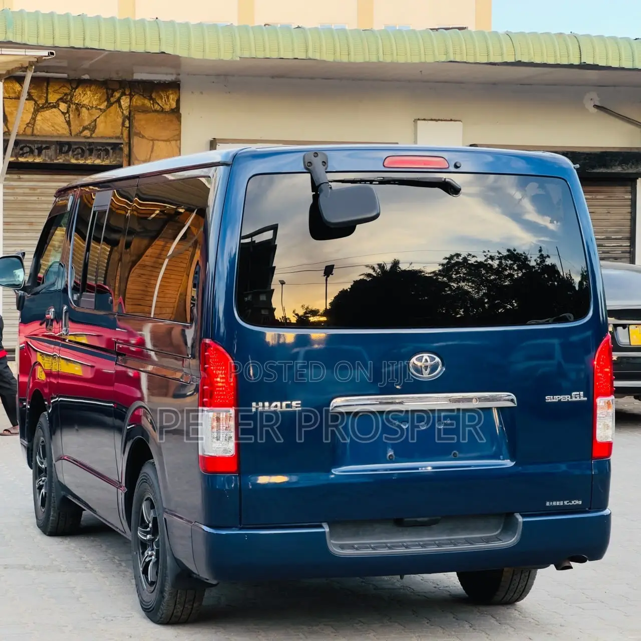 Toyota HiAce 2005 Blue