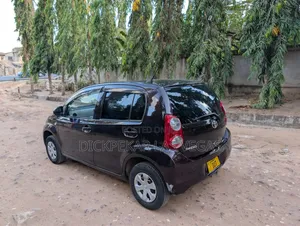 Toyota Passo 2011 Burgundy