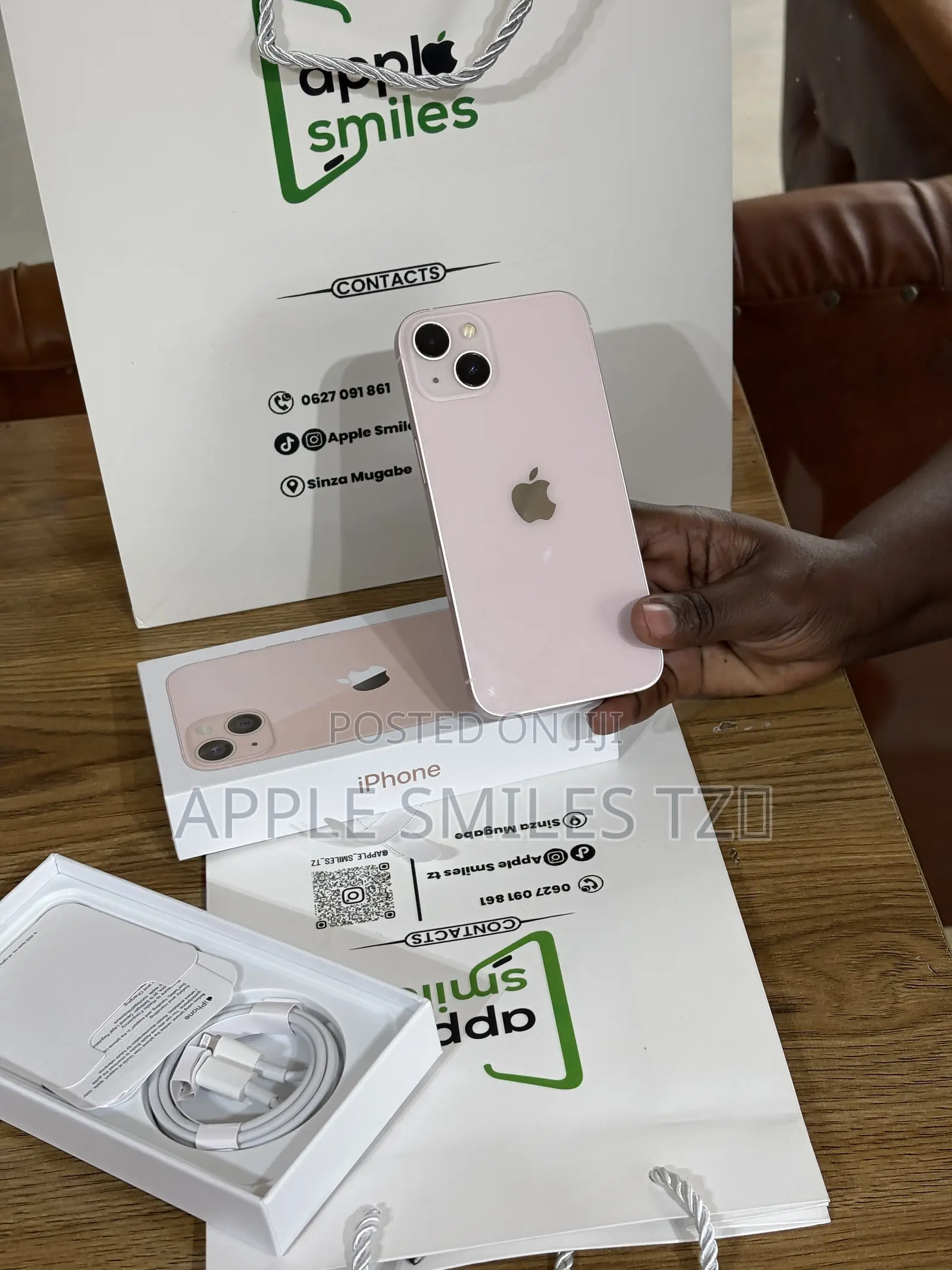 New Apple iPhone 13 128 GB Pink