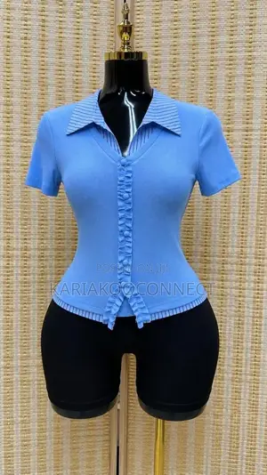 Women's Knit Collared Button-Front Top