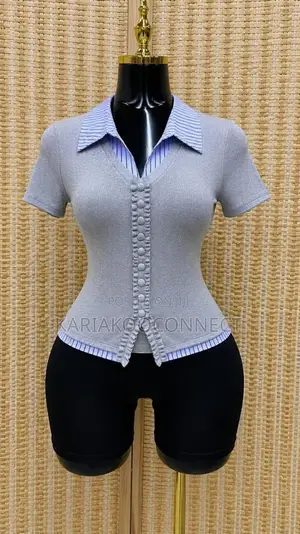 Women's Knit Collared Button-Front Top