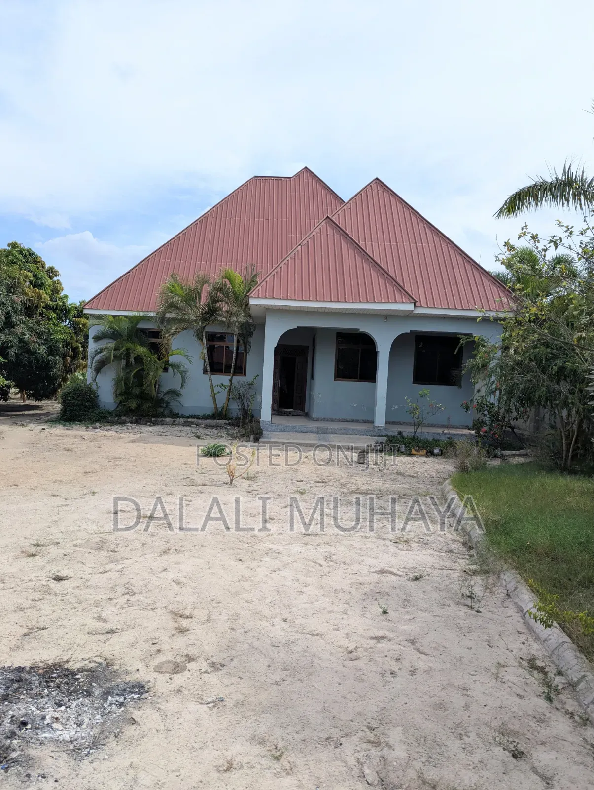 3bdrm House in Songasi, Kinyerezi for rent