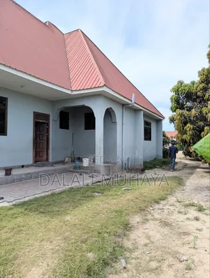 3bdrm House in Songasi, Kinyerezi for rent