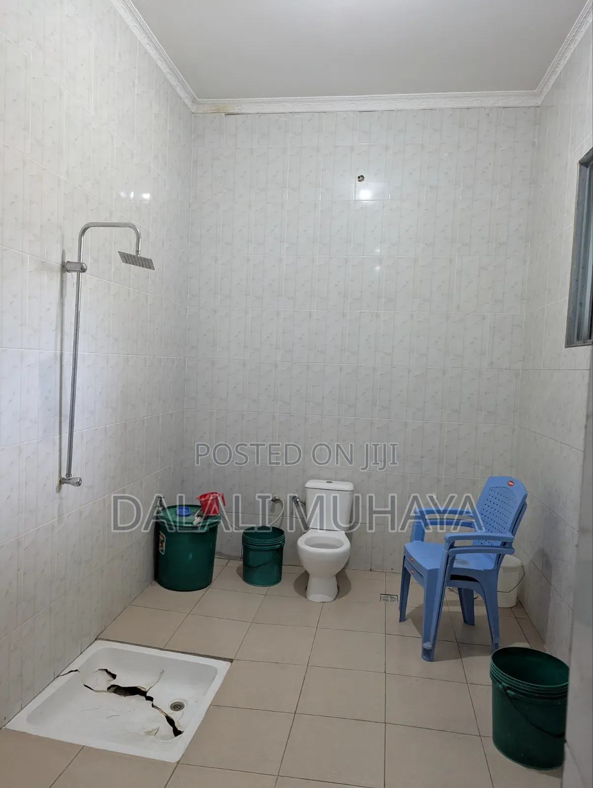 3bdrm House in Songasi, Kinyerezi for rent