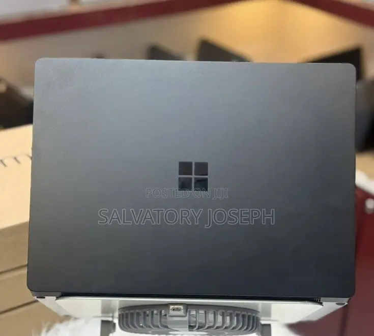 New Laptop Microsoft Surface Laptop 3 8GB Intel Core i5 SSD 256GB