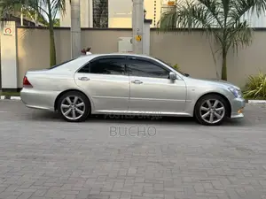 Toyota Crown 2006 Silver