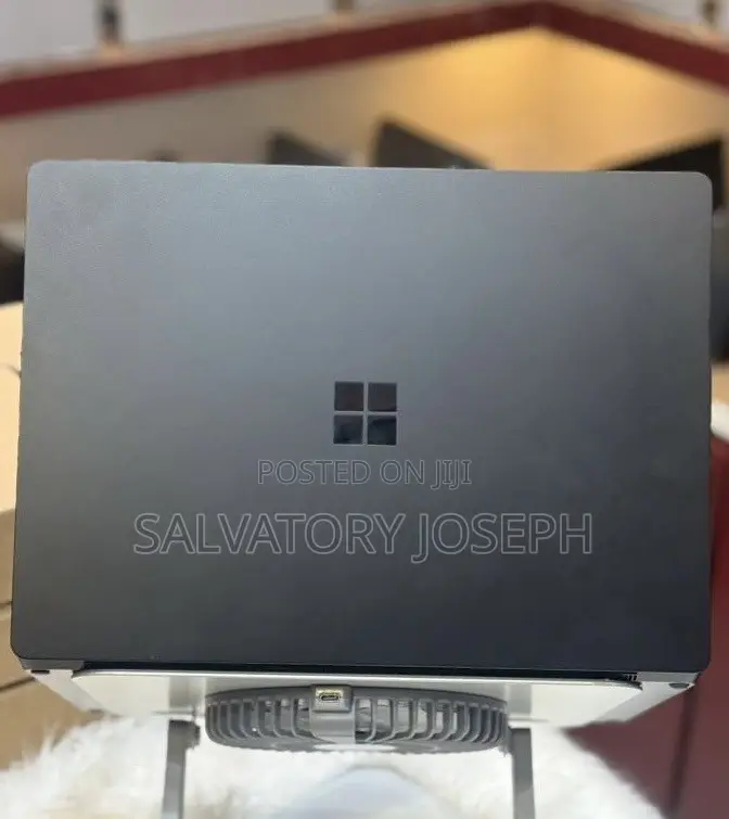 New Laptop Microsoft Surface Laptop 4 8GB Intel Core i5 SSD 256GB