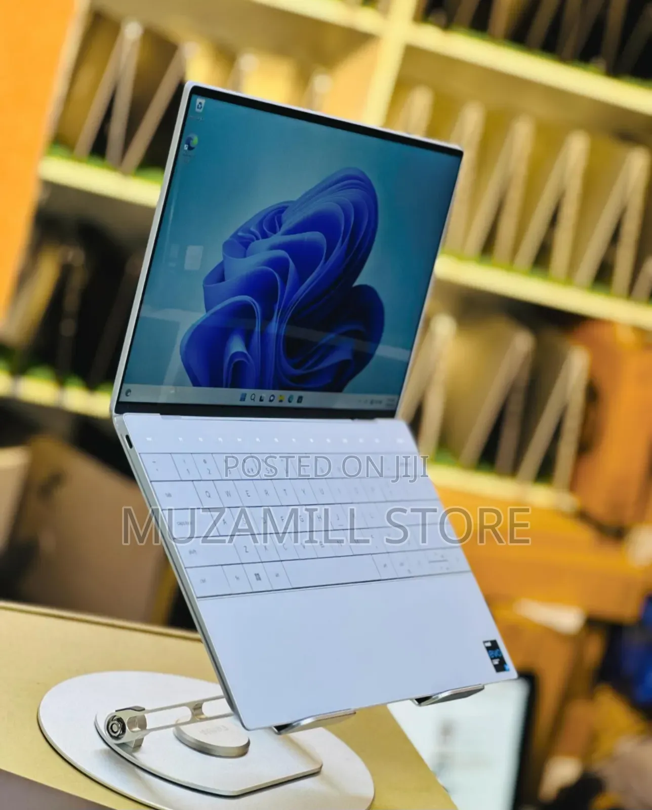 New Laptop Dell XPS 13 9320 32GB Intel Core i7 SSD 1T