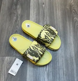 Nike Offcourt Adjust Slides Sandals Featuring Adjustable Camo Straps