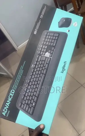 Logitech MK540 Advanced Wireless Keyboard and Mouse Combo