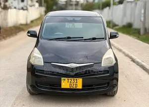 Toyota Ractis 1.5 AWD 2006 Black