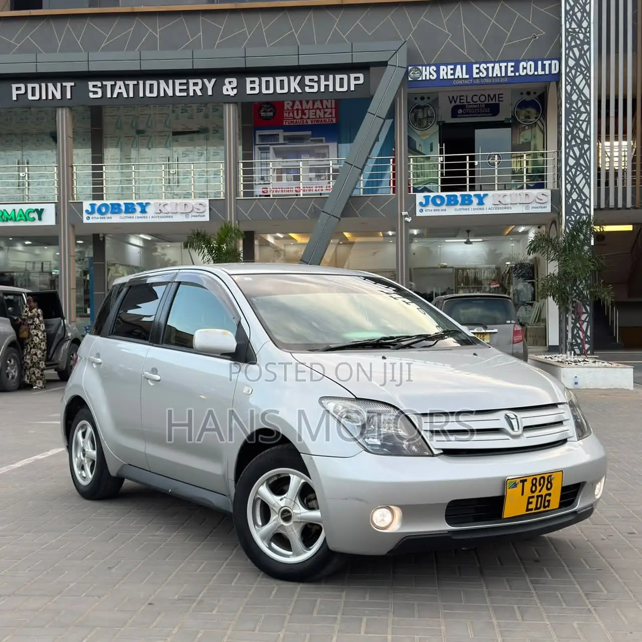 Toyota IST 2004 Silver
