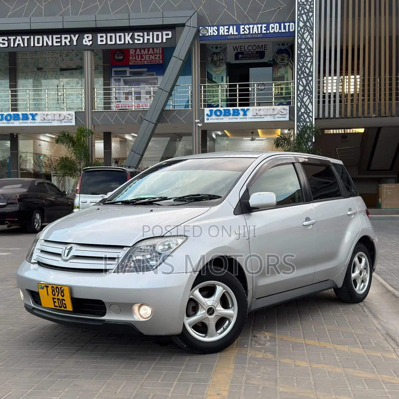 Toyota IST 2004 Silver