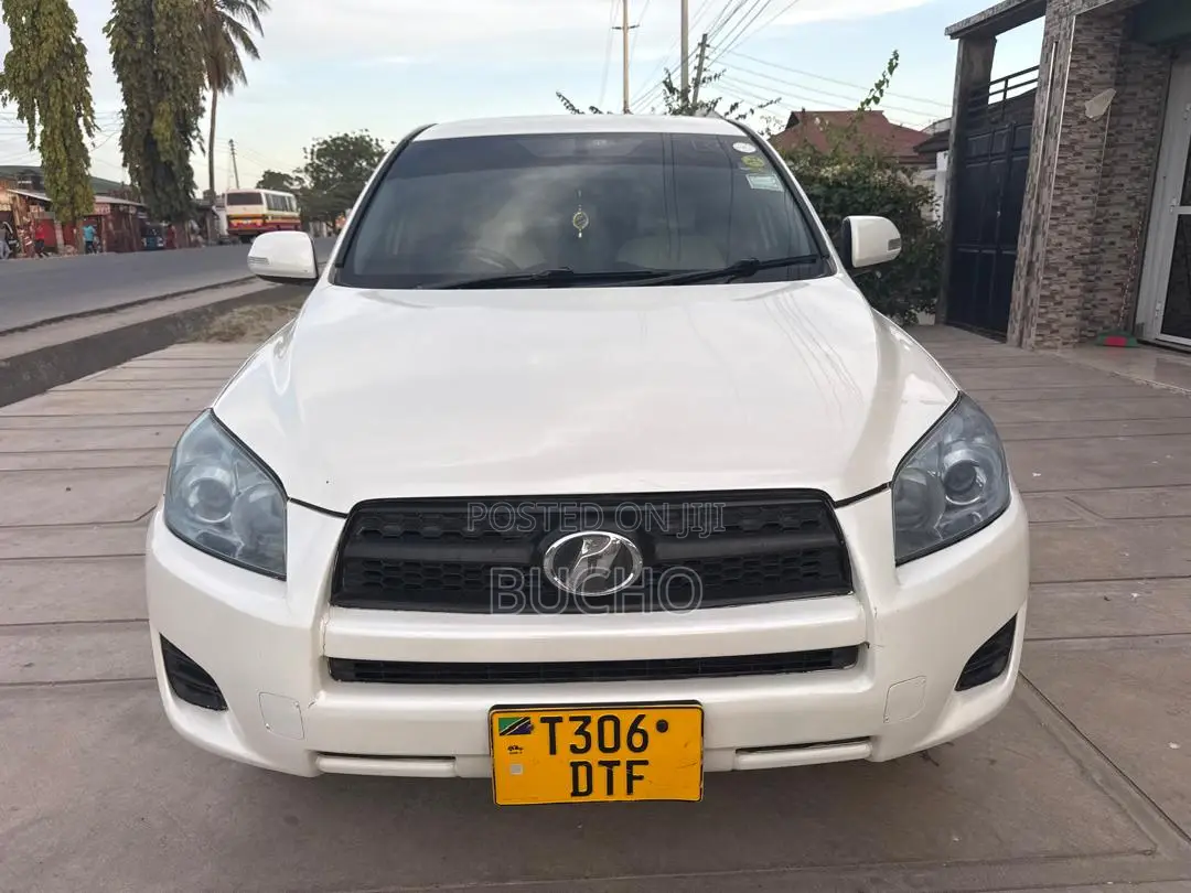 Toyota RAV4 2008 White