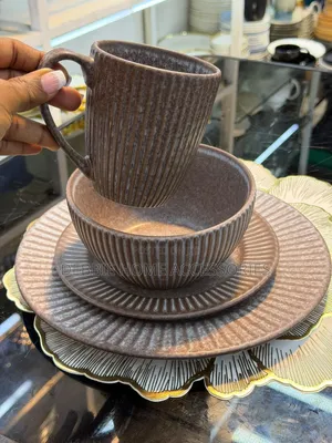 16-Pieces Ceramic Dinner Set (4:4:4:4)