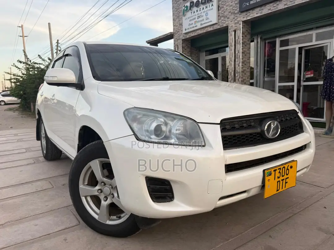 Toyota RAV4 2008 White
