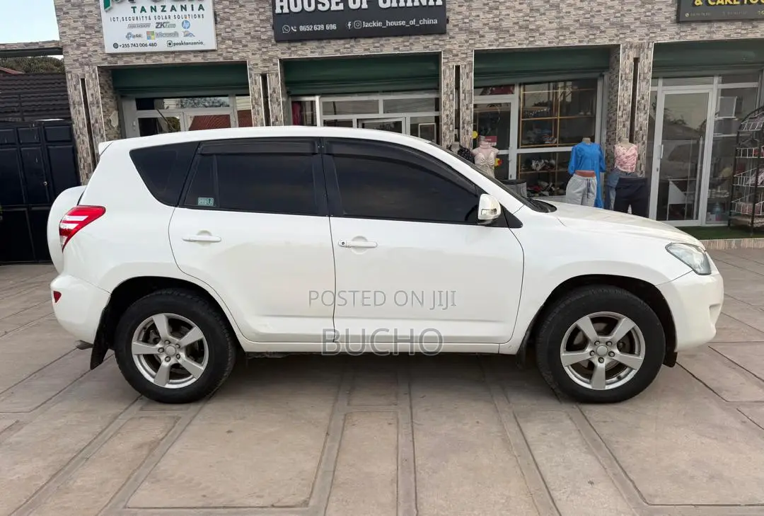 Toyota RAV4 2008 White