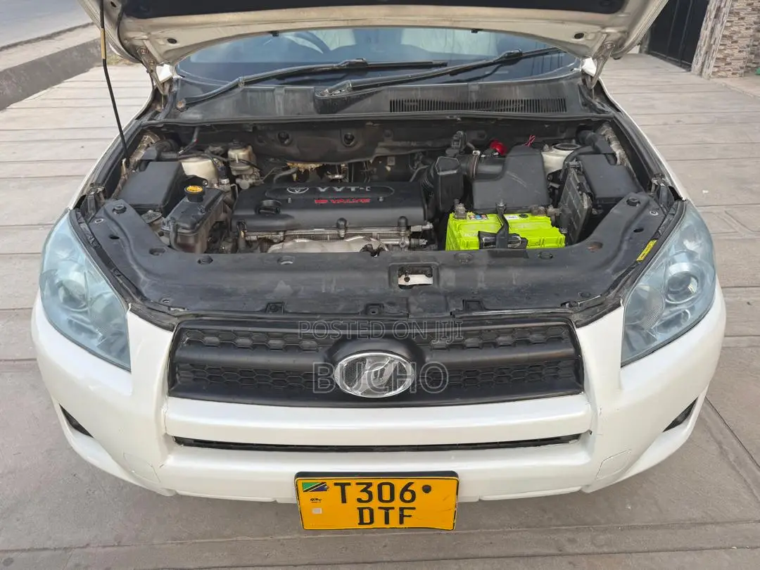 Toyota RAV4 2008 White