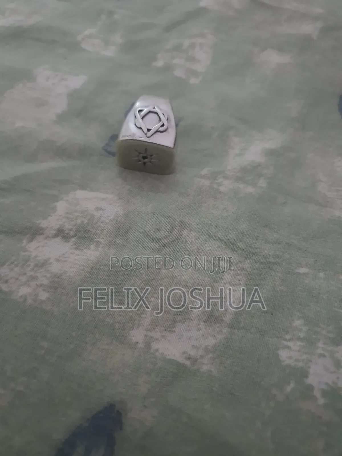 Nauza Pete Ya Silver Gram Zaidi Ya Ishirini