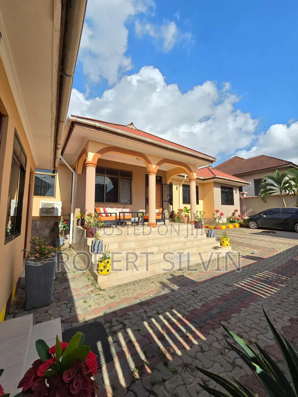 Furnished 4bdrm House in Robert_Masoko_Tz, Kinondoni for sale