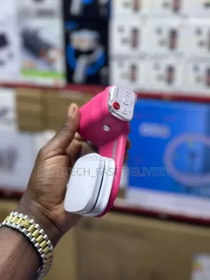 Magnetic Phone Camera Grip – DSLR Style Handle With Bluetooth Shutter