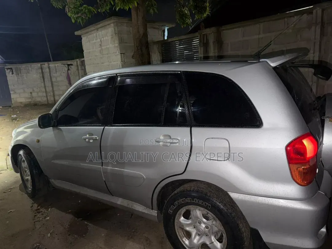 Toyota RAV4 2001