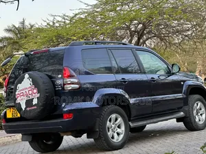 Toyota Land Cruiser Prado 2006 Blue