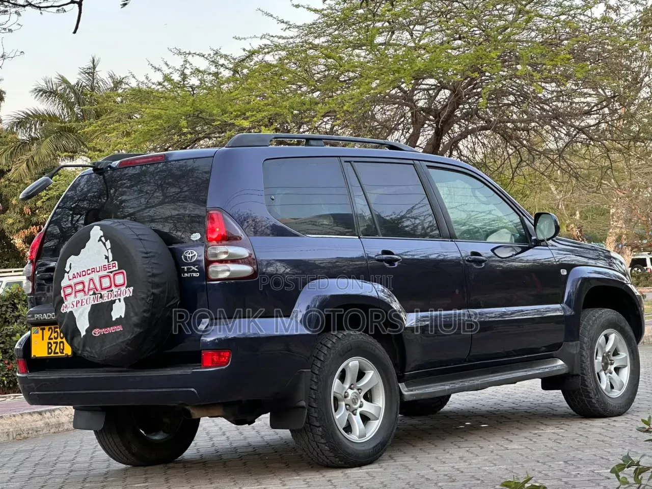 Toyota Land Cruiser Prado 2006 Blue