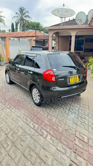 Mazda Verisa 2009 Maroon