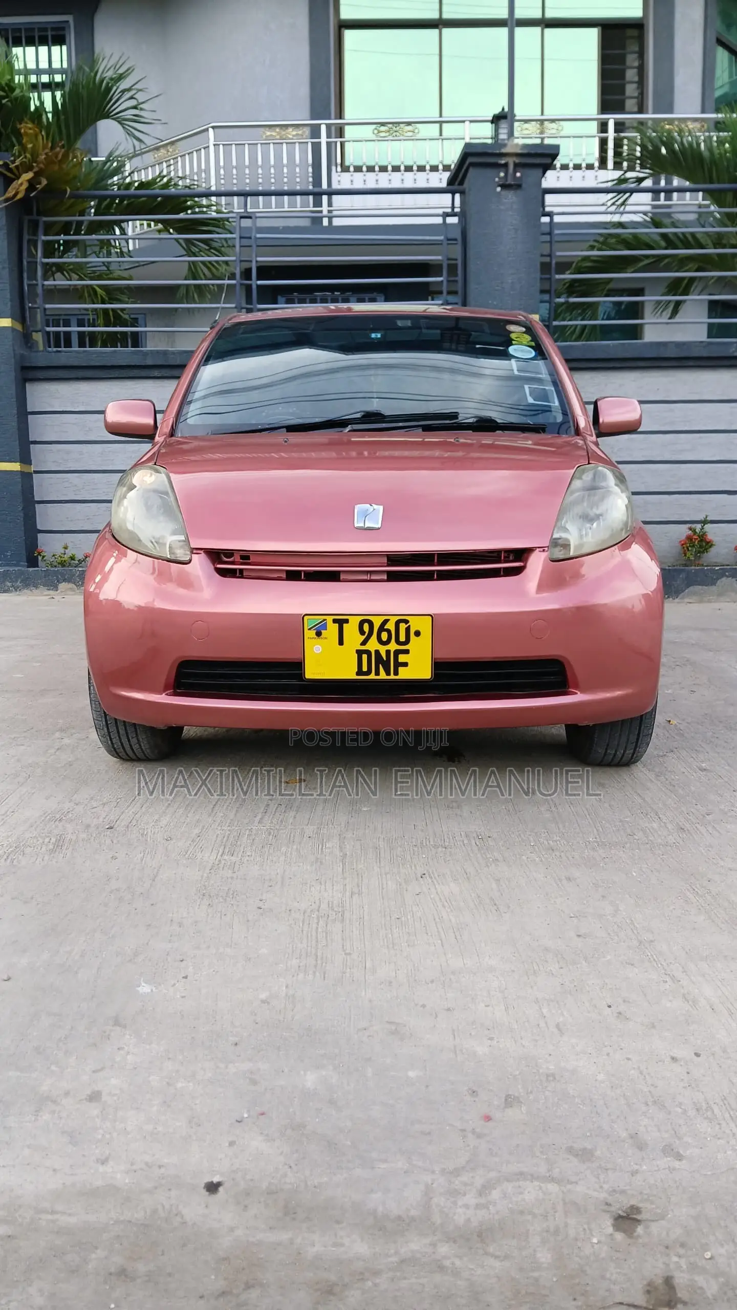 Toyota Passo 2005 Pink