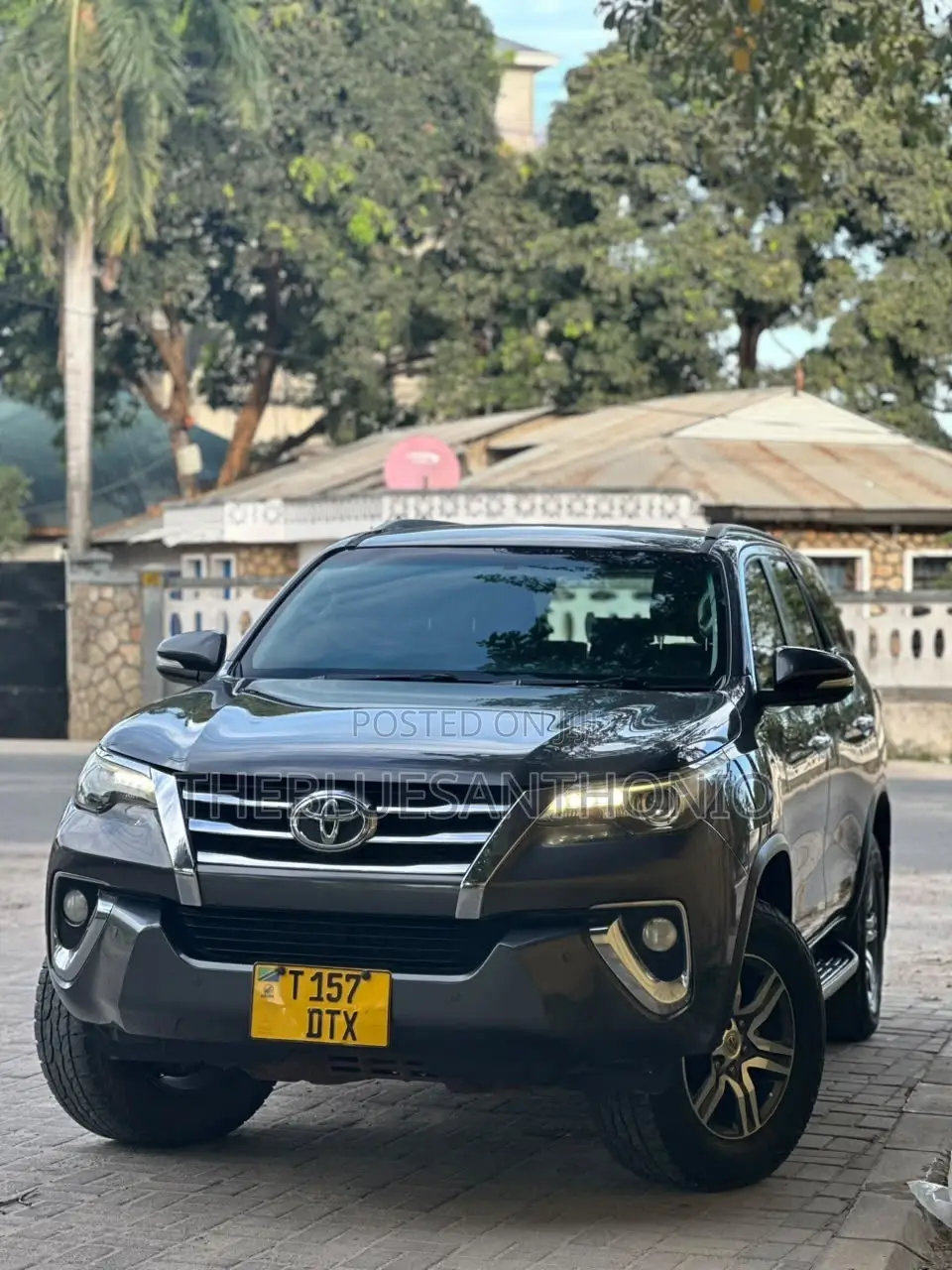 Toyota Fortuner 2018 Black