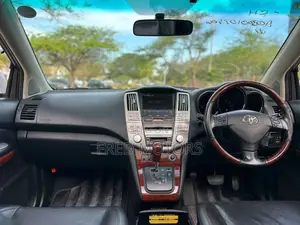 Toyota Harrier 2.4 2009 White