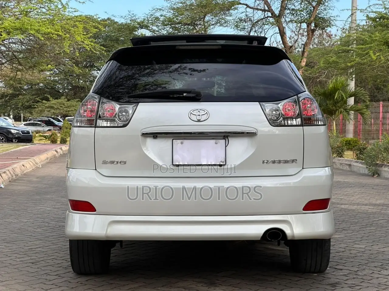 Toyota Harrier 2.4 2009 White