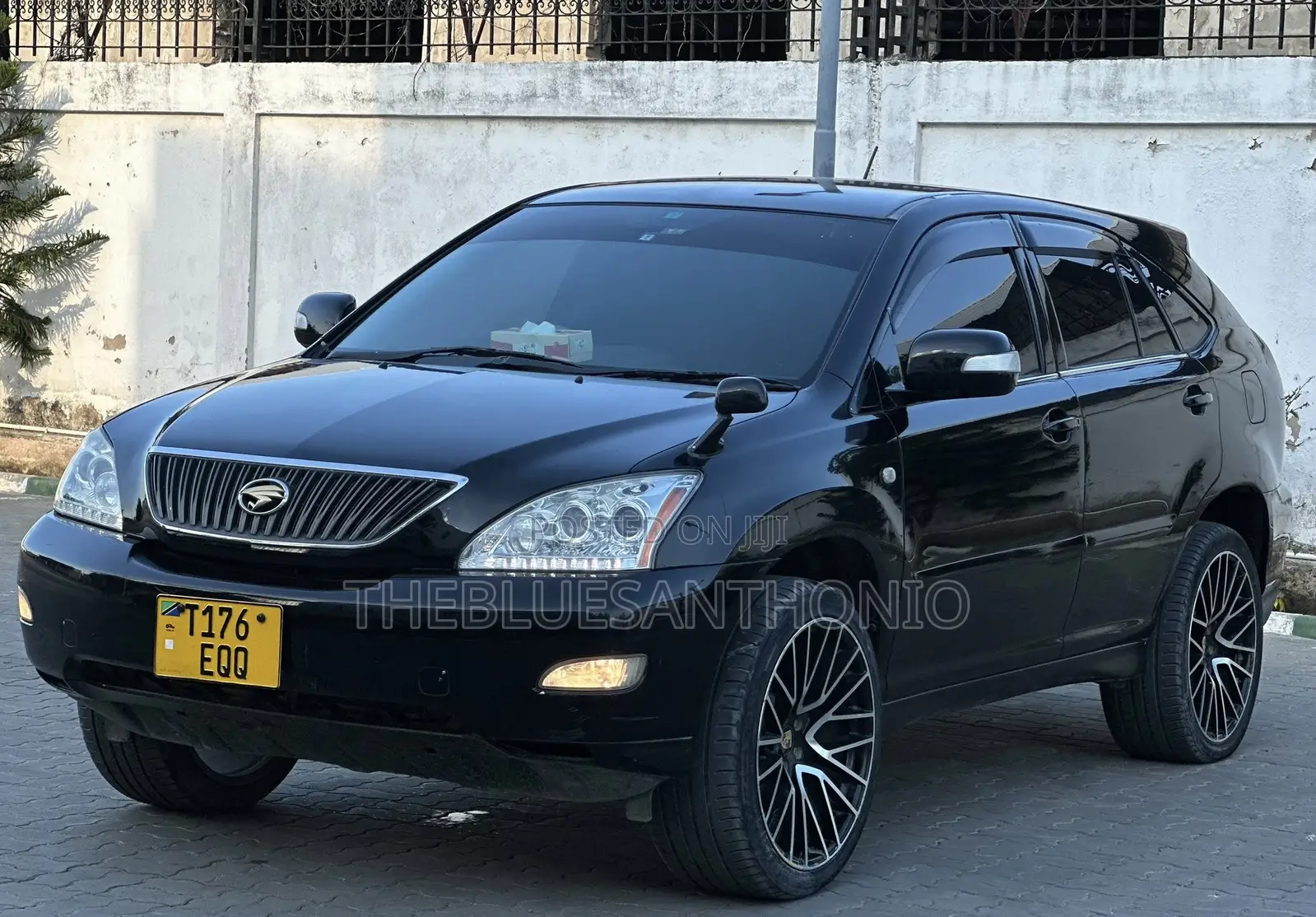 Toyota Harrier 2005 Black
