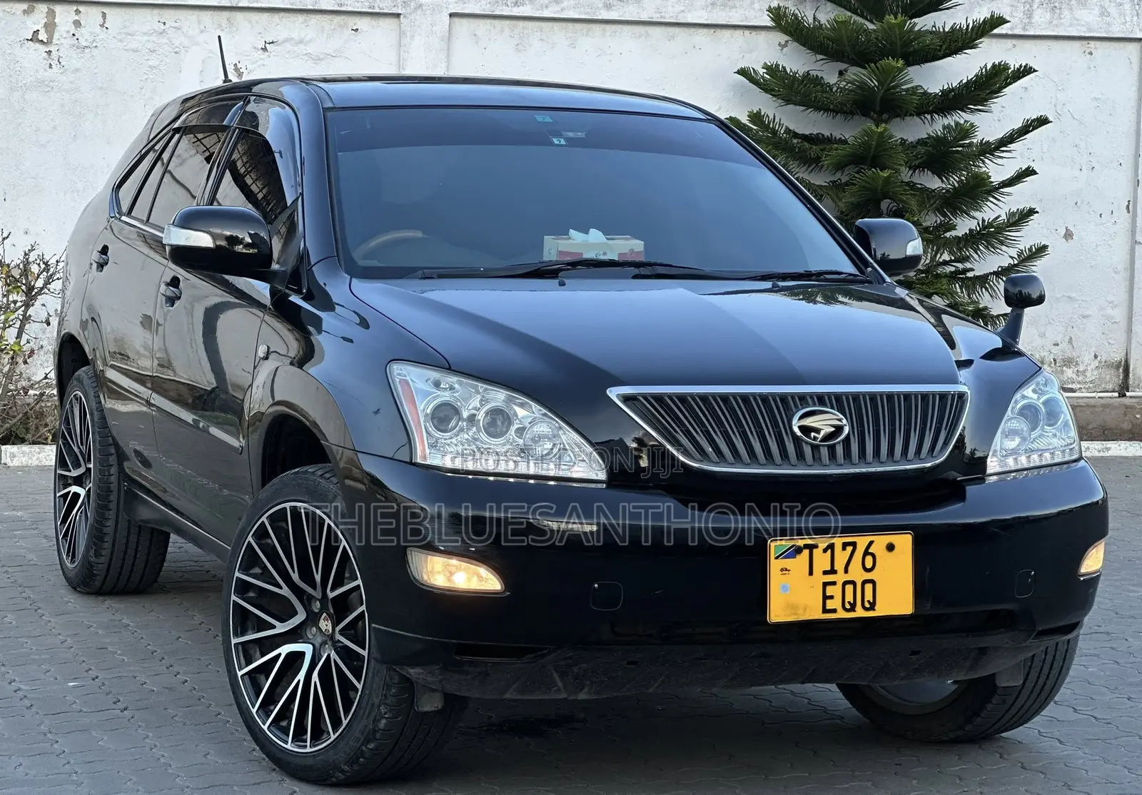 Toyota Harrier 2005 Black