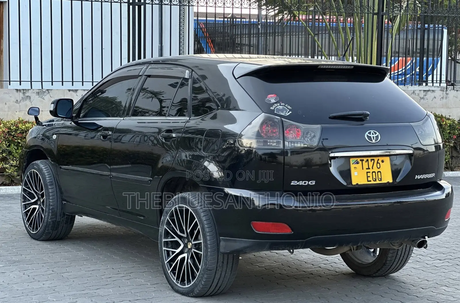 Toyota Harrier 2005 Black